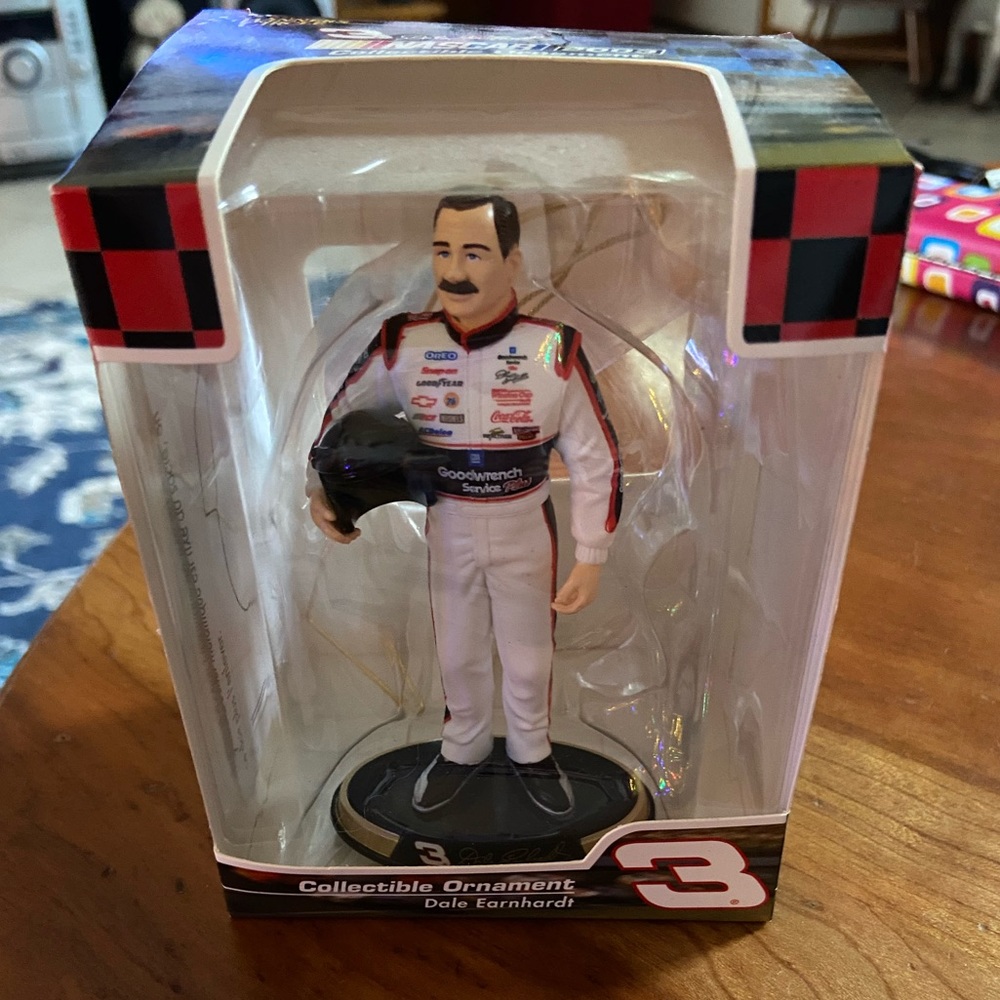 NASCAR | Dale Earnhardt Sr. Collectible Ornament